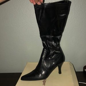 Etienne Aigner knee highs